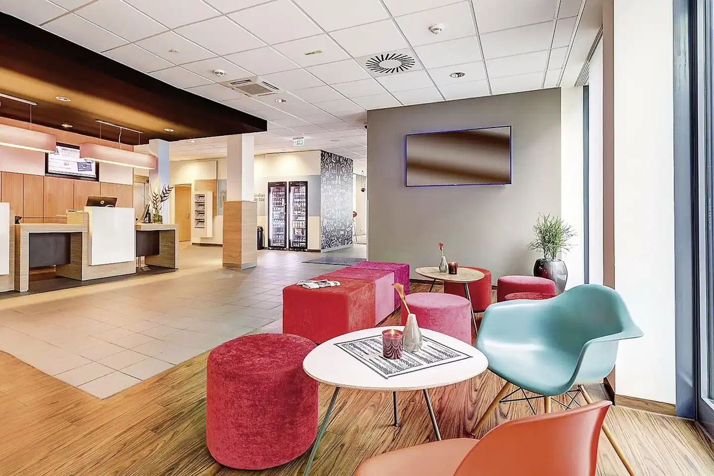 ibis München City Süd Lobby
