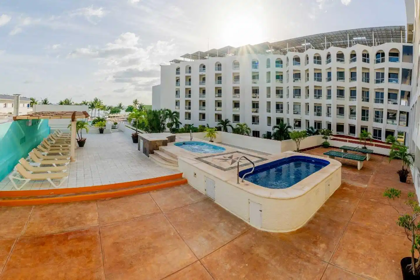 Aquamarina Beach Hotel Pool