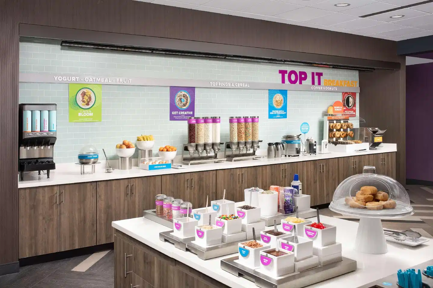 Tru by Hilton Tallahassee Central Bar