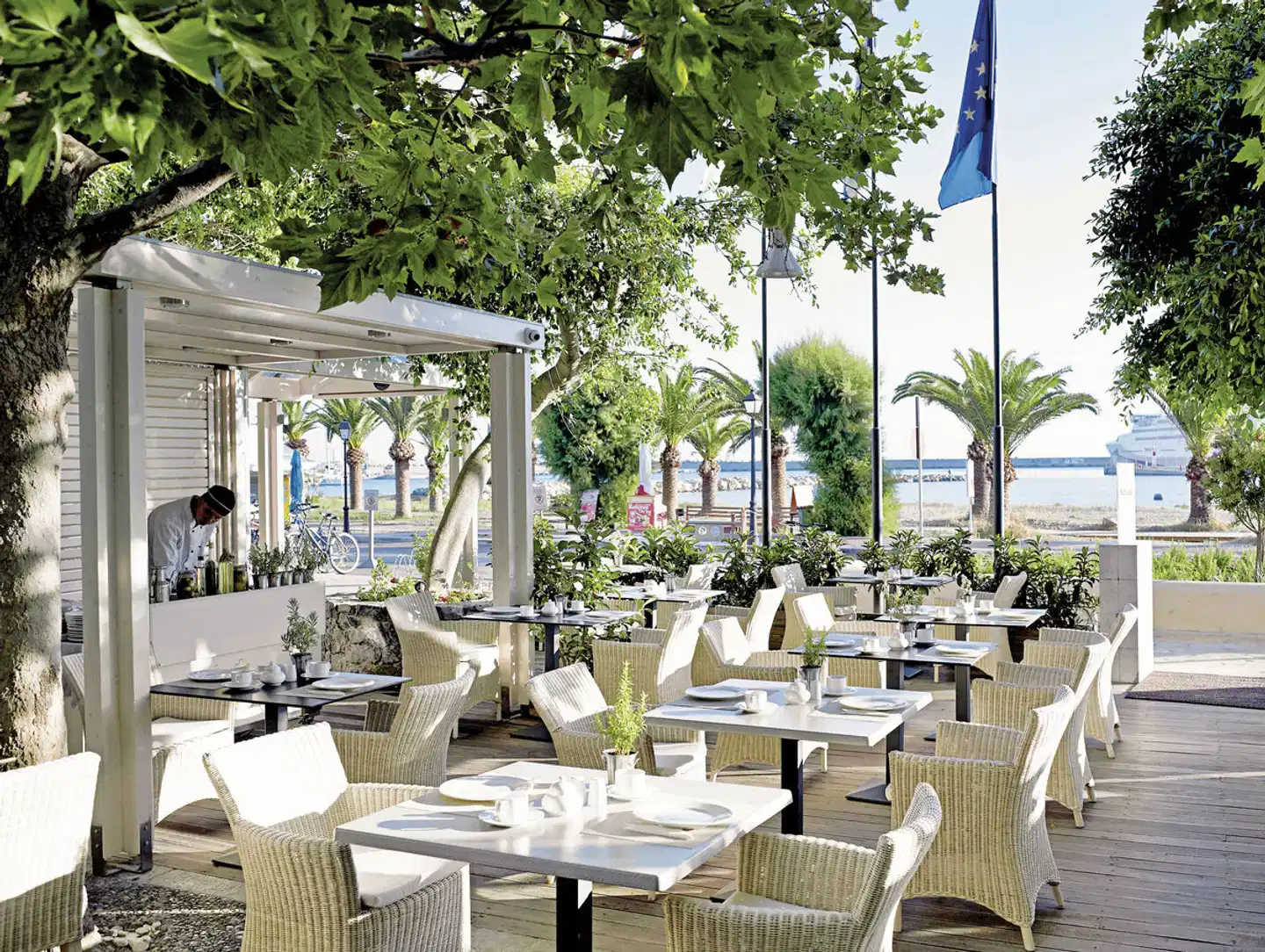 Kyma Suites Beach Hotel Restaurant