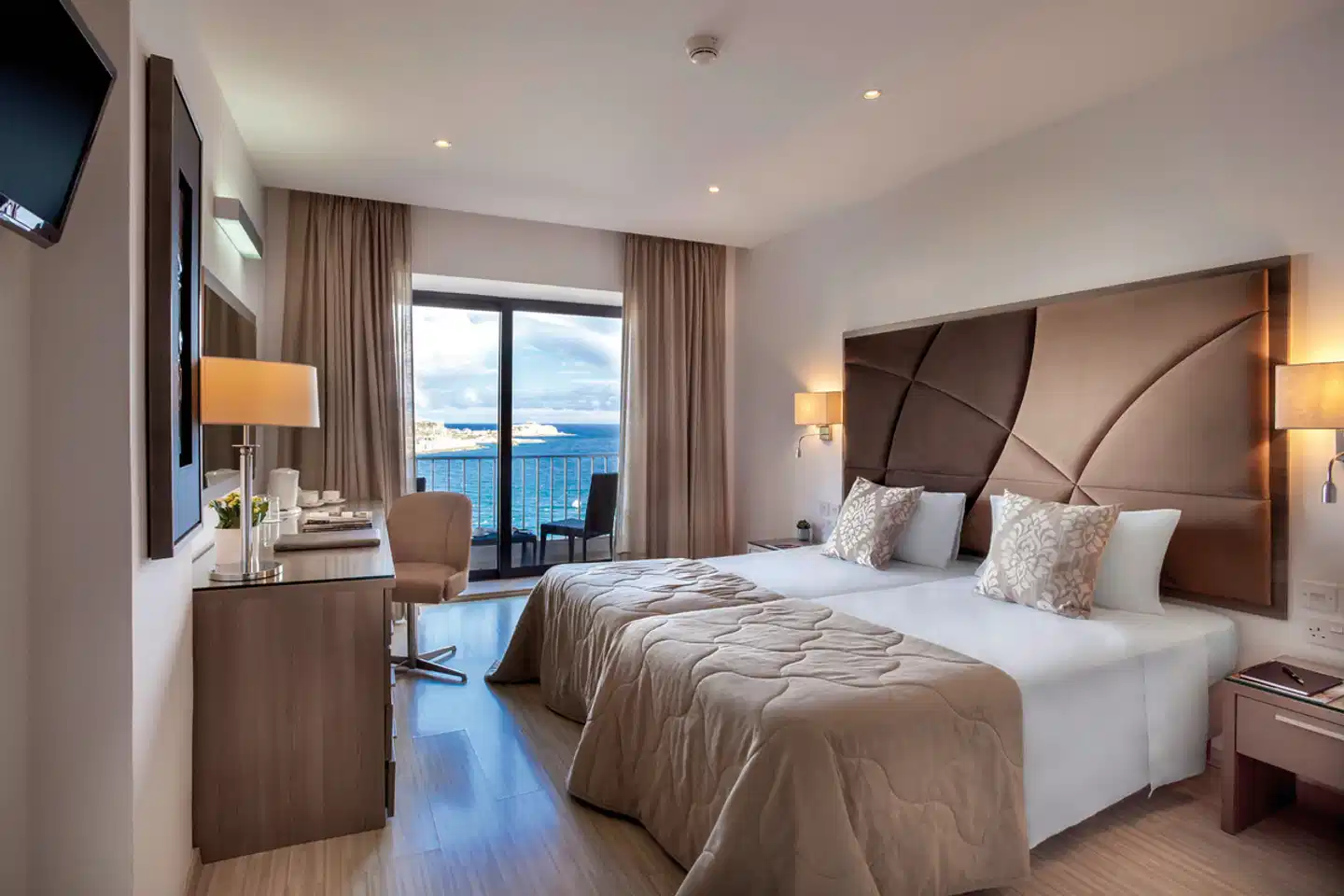 Plaza Regency Hotel Wohnbeispiel