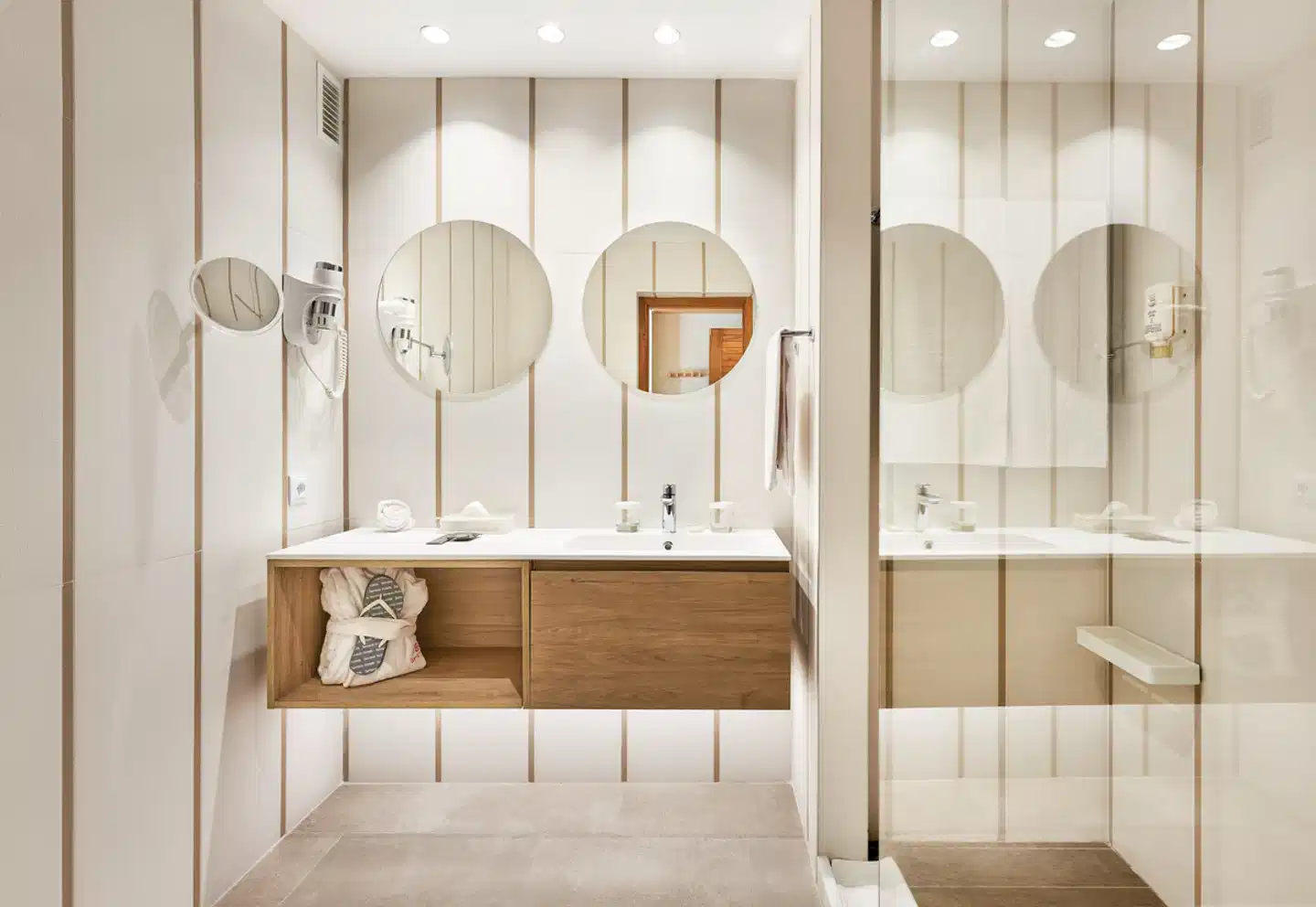 S'Entrador Playa & Spa Badezimmer