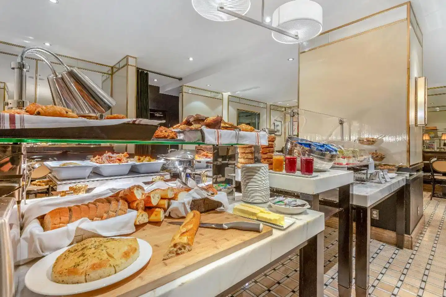 Omni Mont-Royal Hotel Restaurant