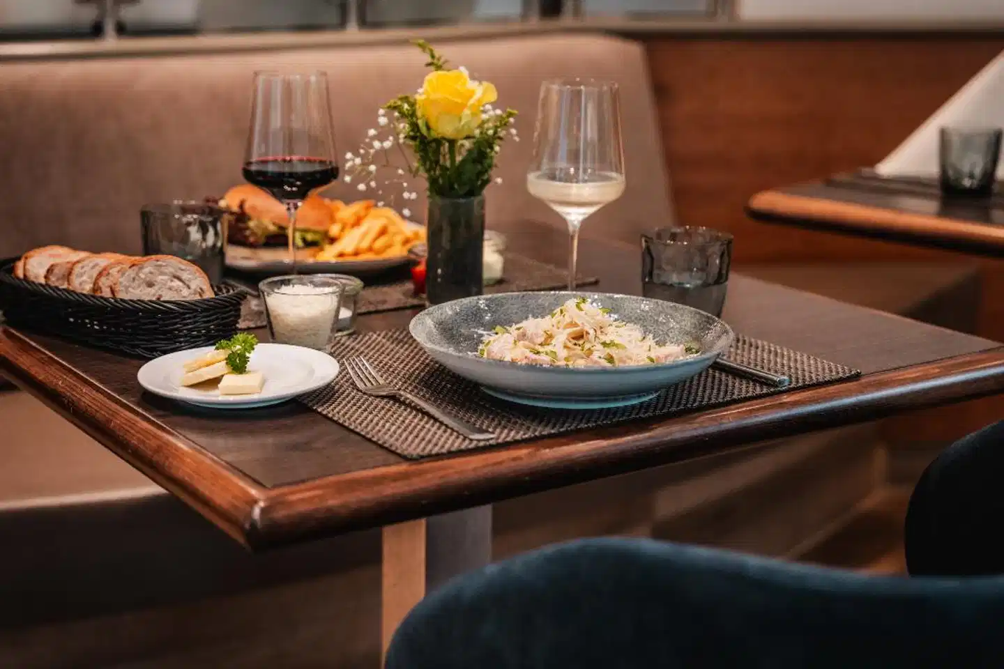 Leonardo Hotel Aachen Lobby