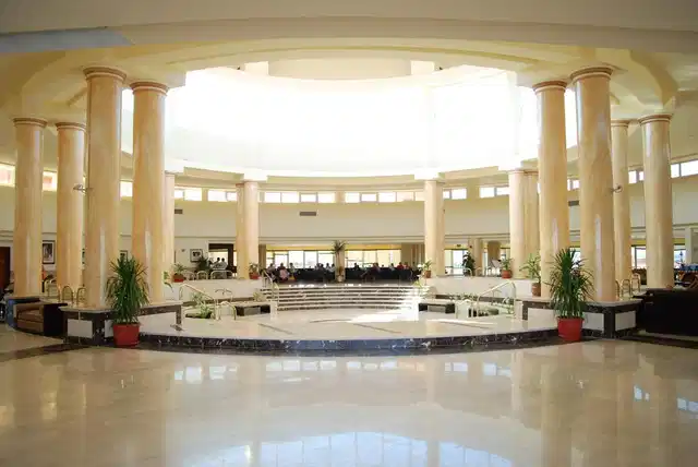 Malikia Resort Abu Dabbab Lobby