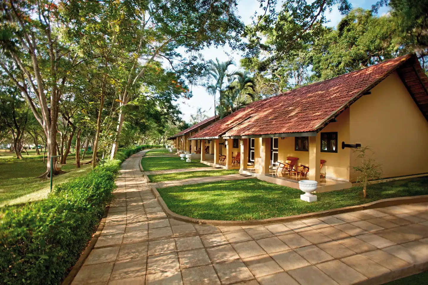 Cinnamon Lodge Habarana Aussenansicht