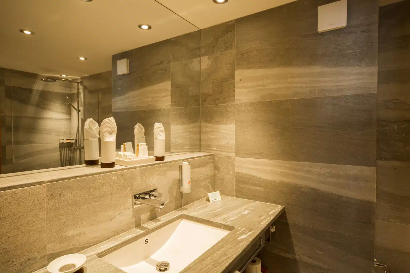 Sunstar Klosters Badezimmer