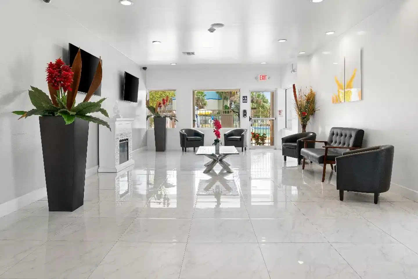 Sunsol International Drive Lobby