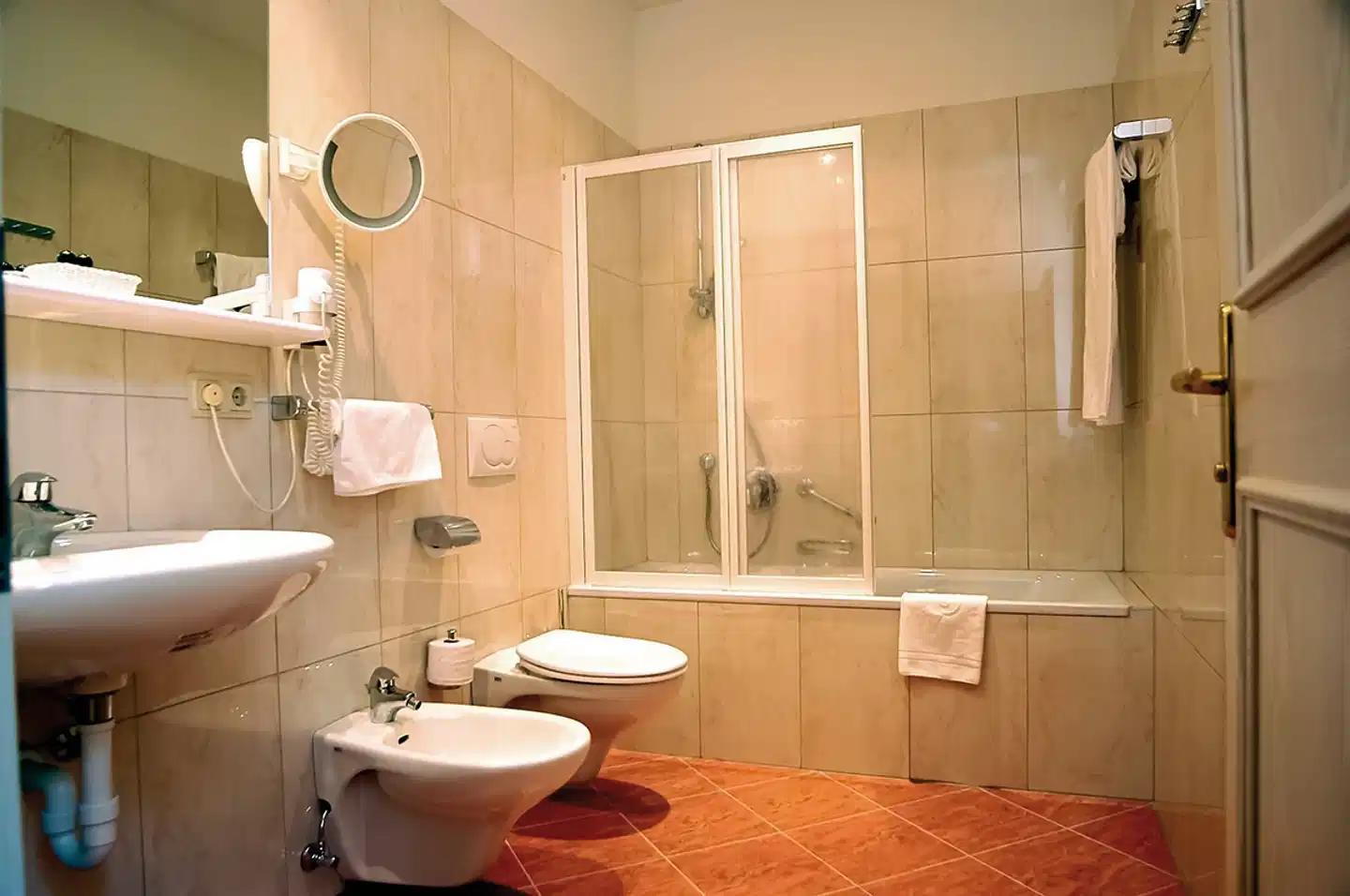 GrünerBaum Hotels Badezimmer