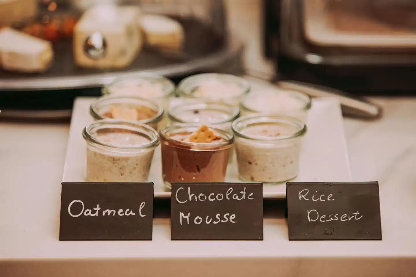 Mera Hotel Restaurant