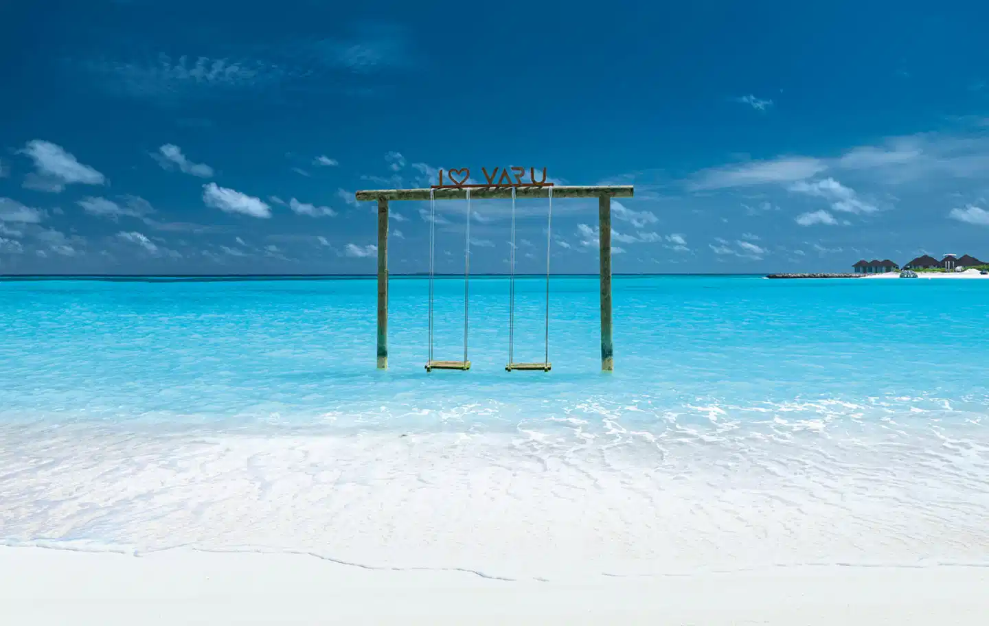 VARU by Atmosphere Strand