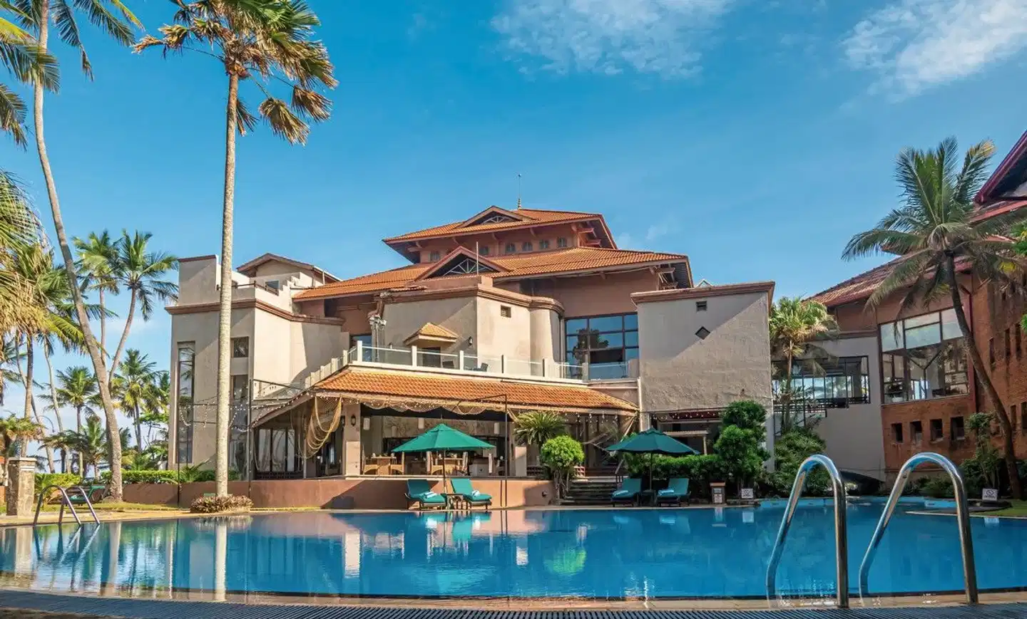 Royal Palms Beach Hotel Pool