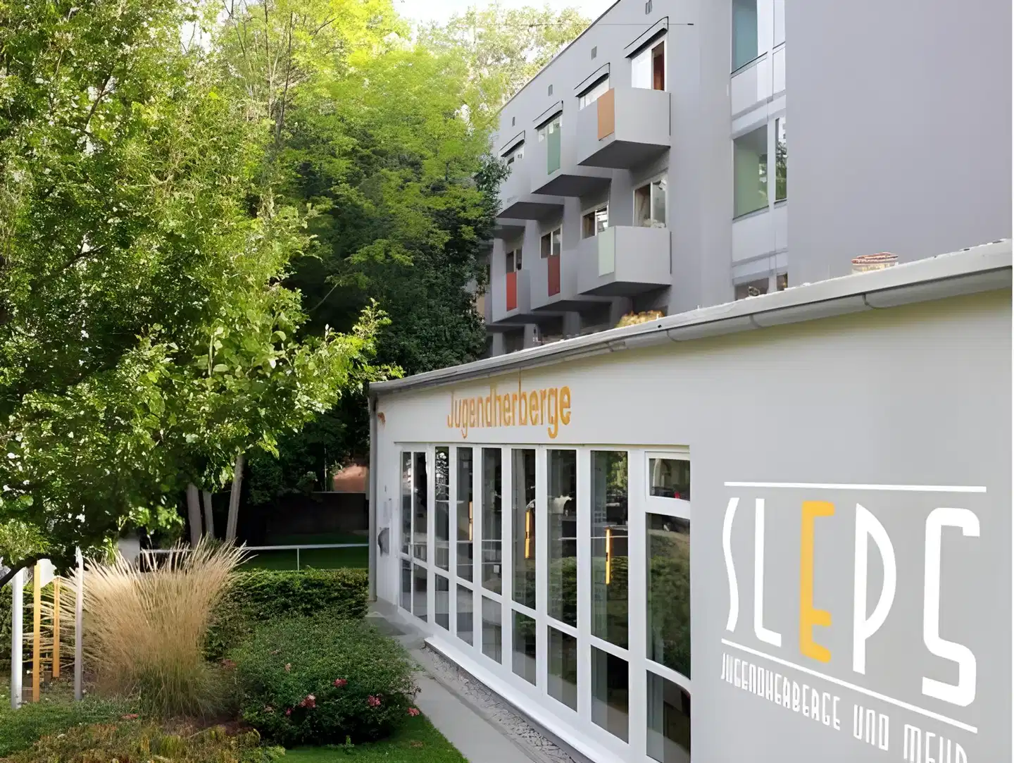 SLEPS - Das Hostel Aussenansicht