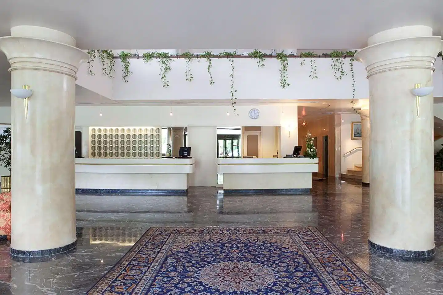 Hotel Sporting Lobby