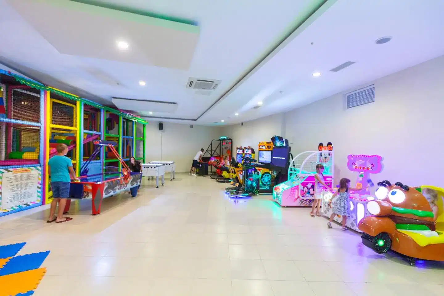 Narcia Resort Side Lobby