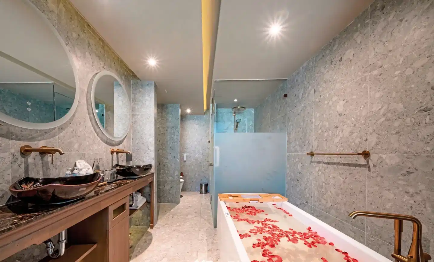 La Flora Khao Lak Badezimmer