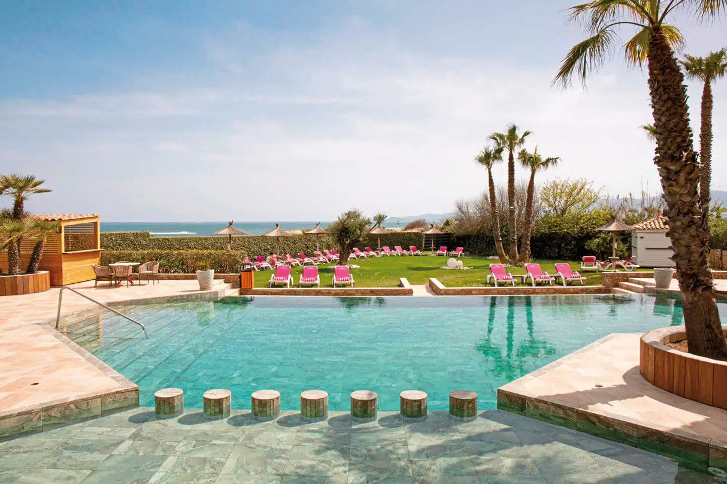 Les Flamants Roses Pool