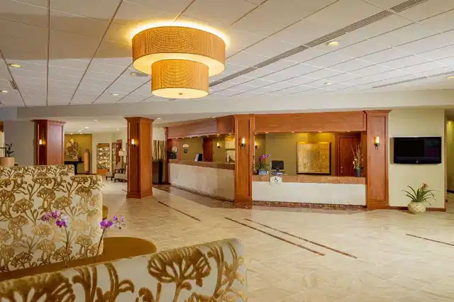 Sonesta Miami Airport Lobby