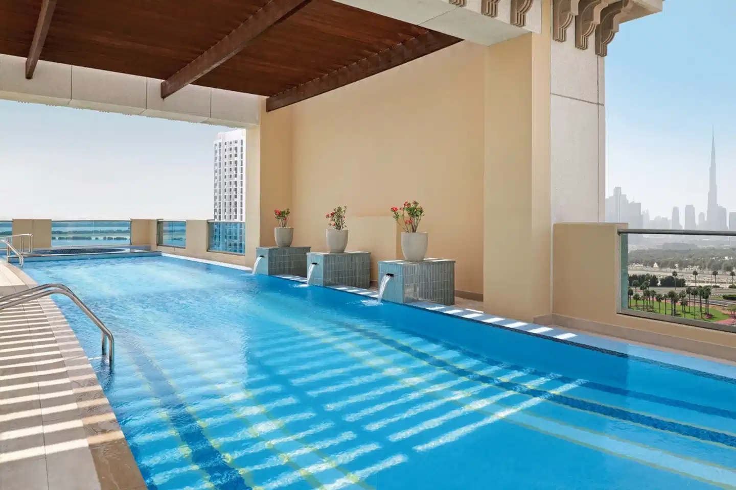 Marriott Al Jaddaf Hallenbad