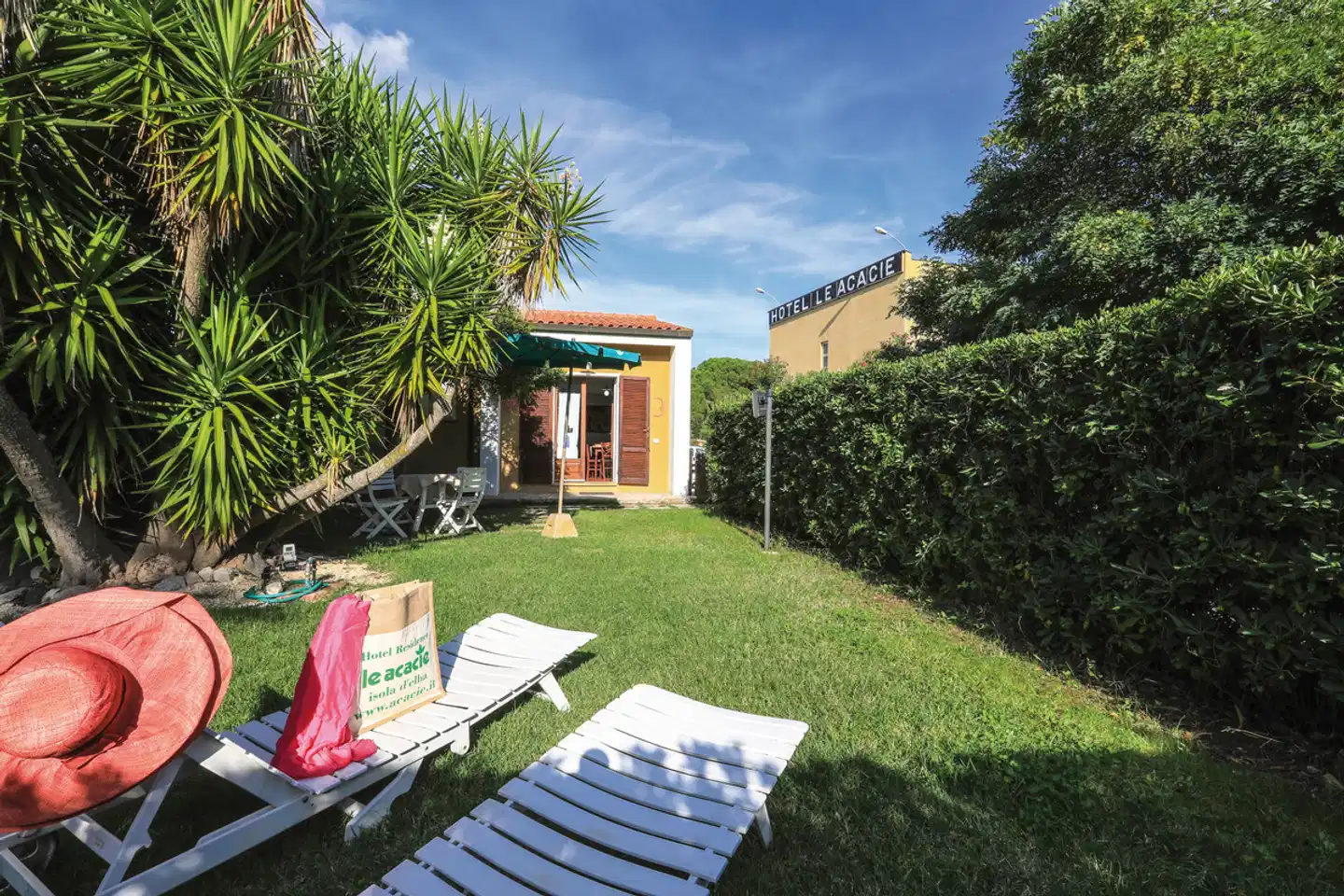 Ferienanlage Le Acacie Terrasse