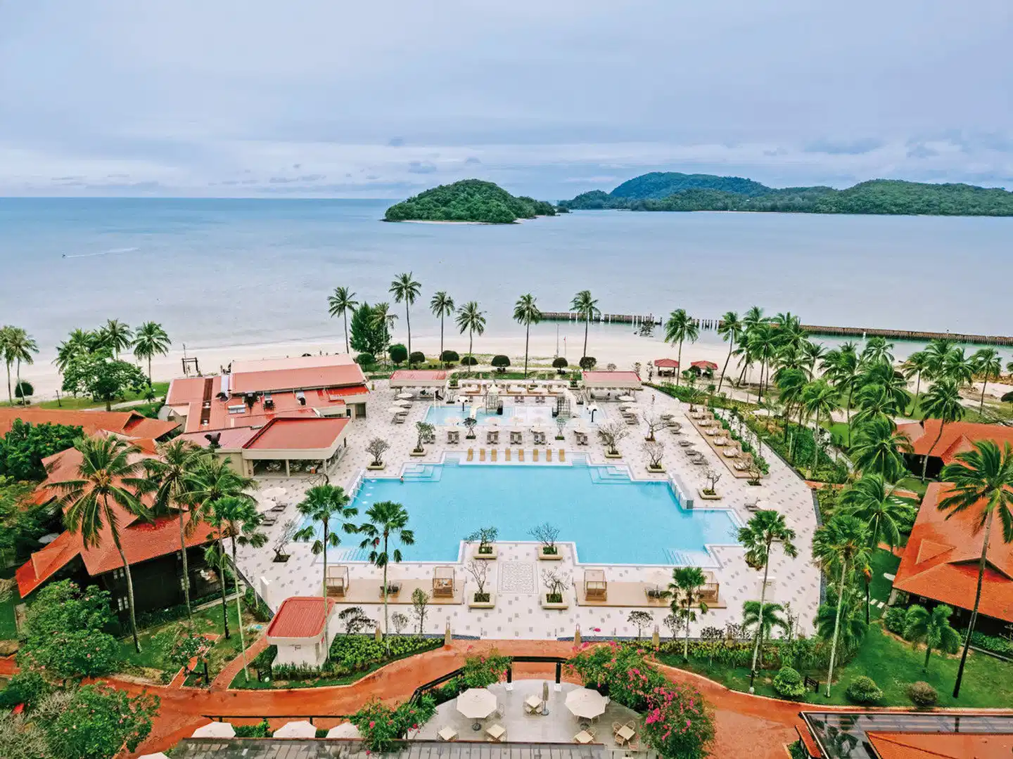 Pelangi Beach Resort & Spa Pool