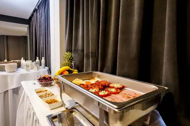 Elina Hotel Badezimmer