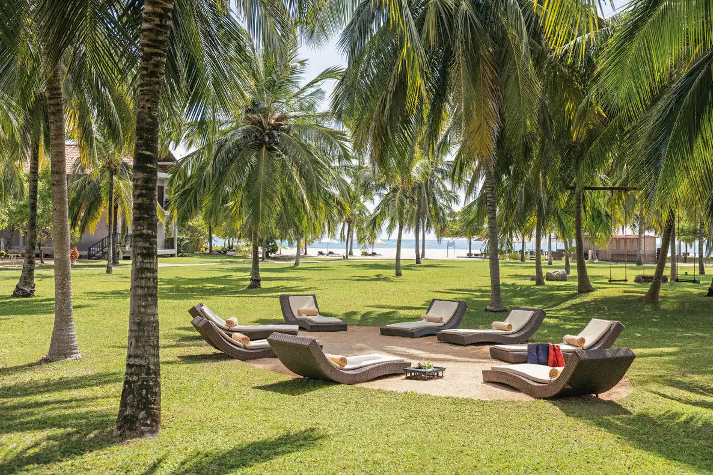 Uga Bay Resort Garten