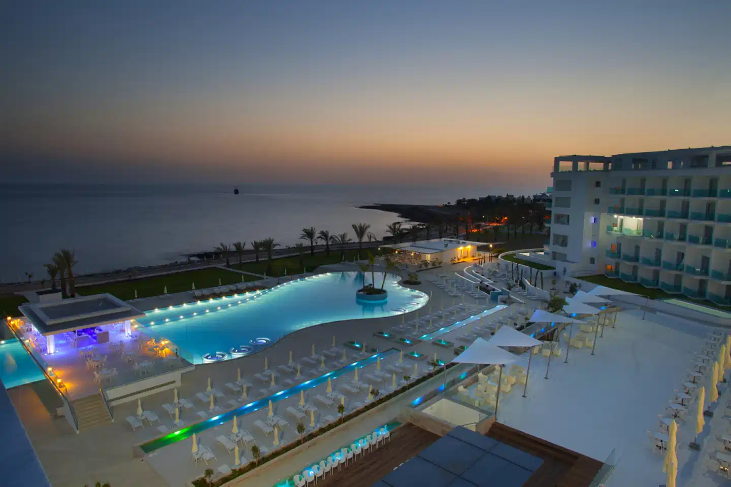 King Evelthon Beach Pool