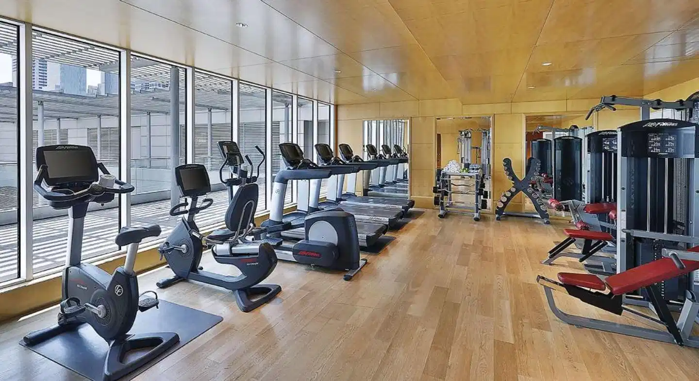 The Ritz-Carlton, Executive Residences Sport und Entertainment