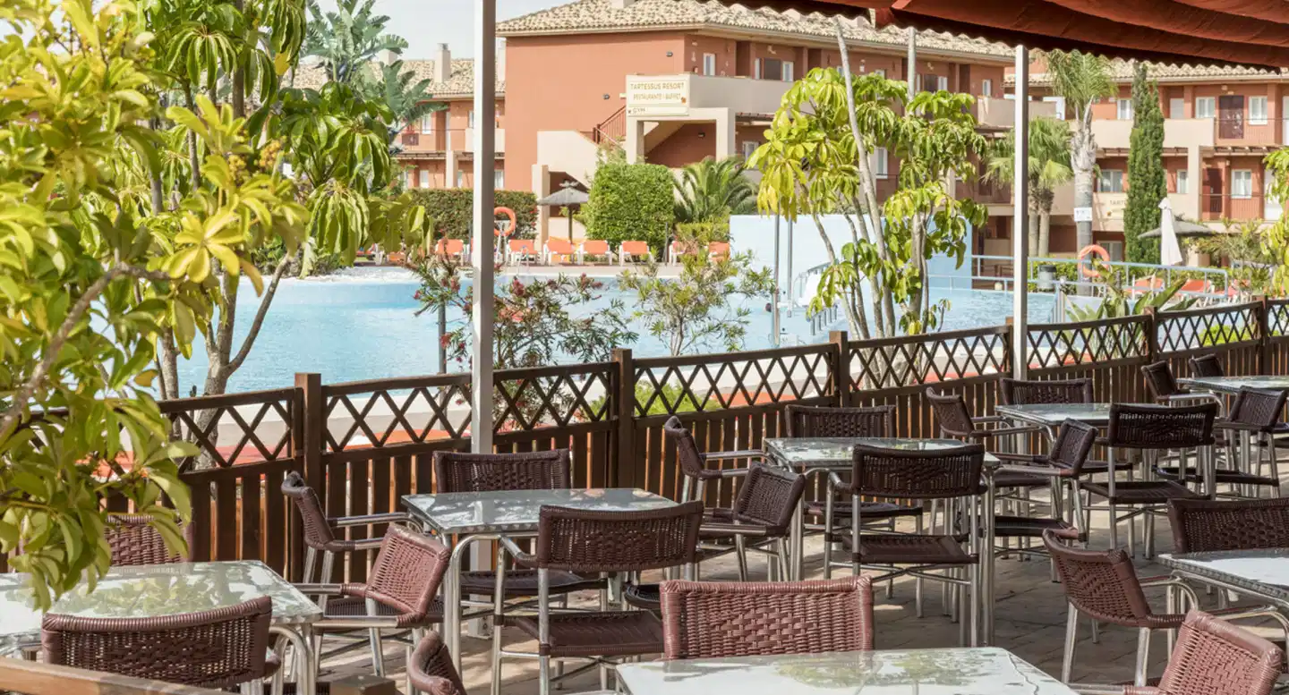 Aparthotel ILUNION Tartessus Sancti Petri Terrasse