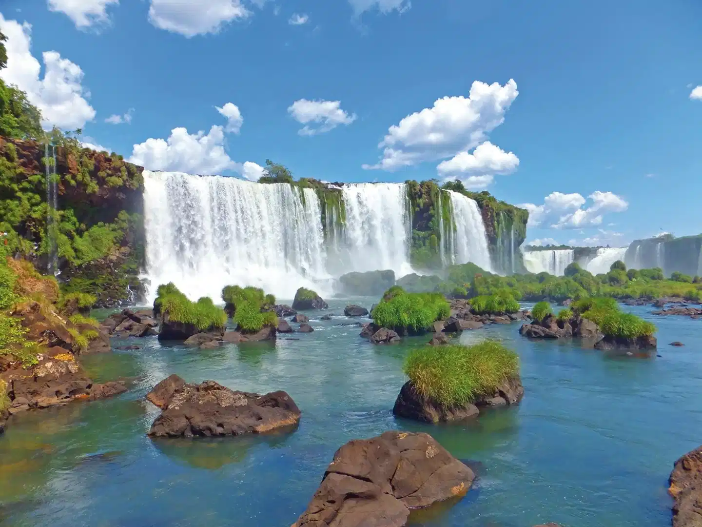 Südamerikas Schätze: Von Machu Picchu ans große Wasser Iguassú Aussenansicht