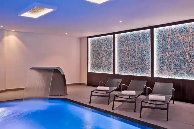 Vienna Marriott Hotel Hallenbad