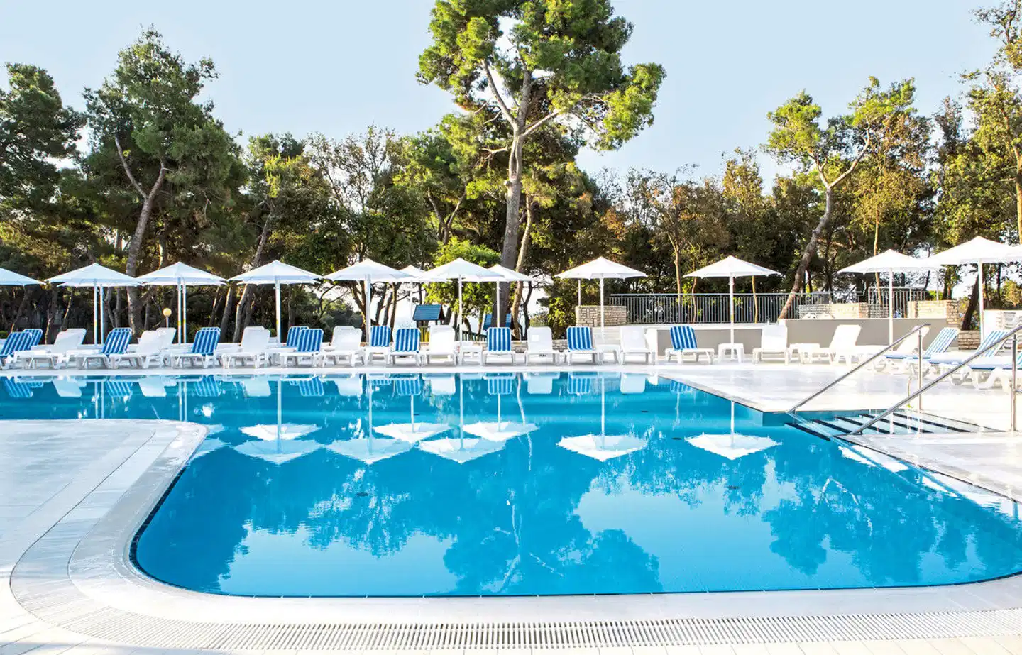 Park Plaza Arena Pool