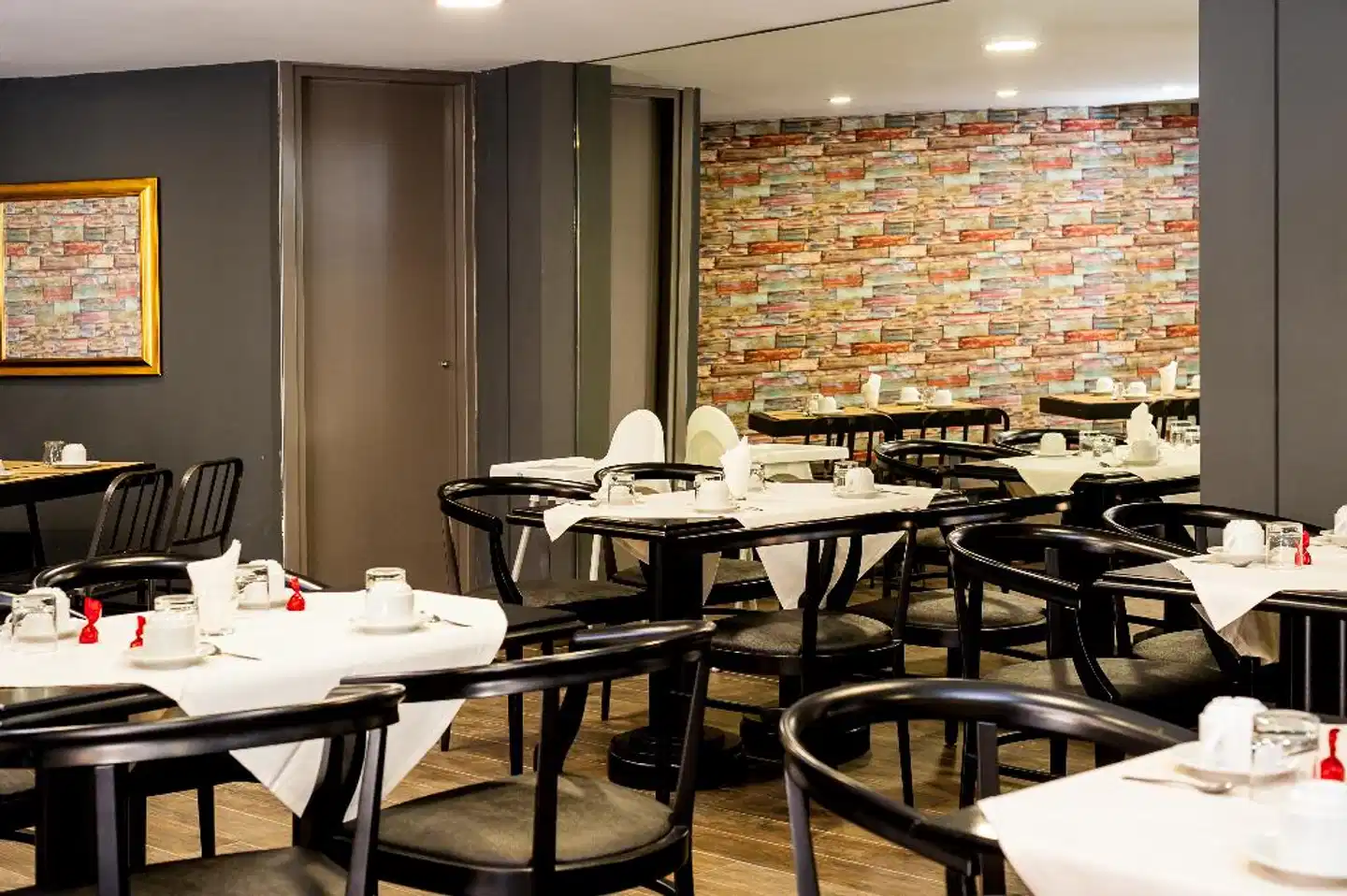 Elina Hotel Restaurant