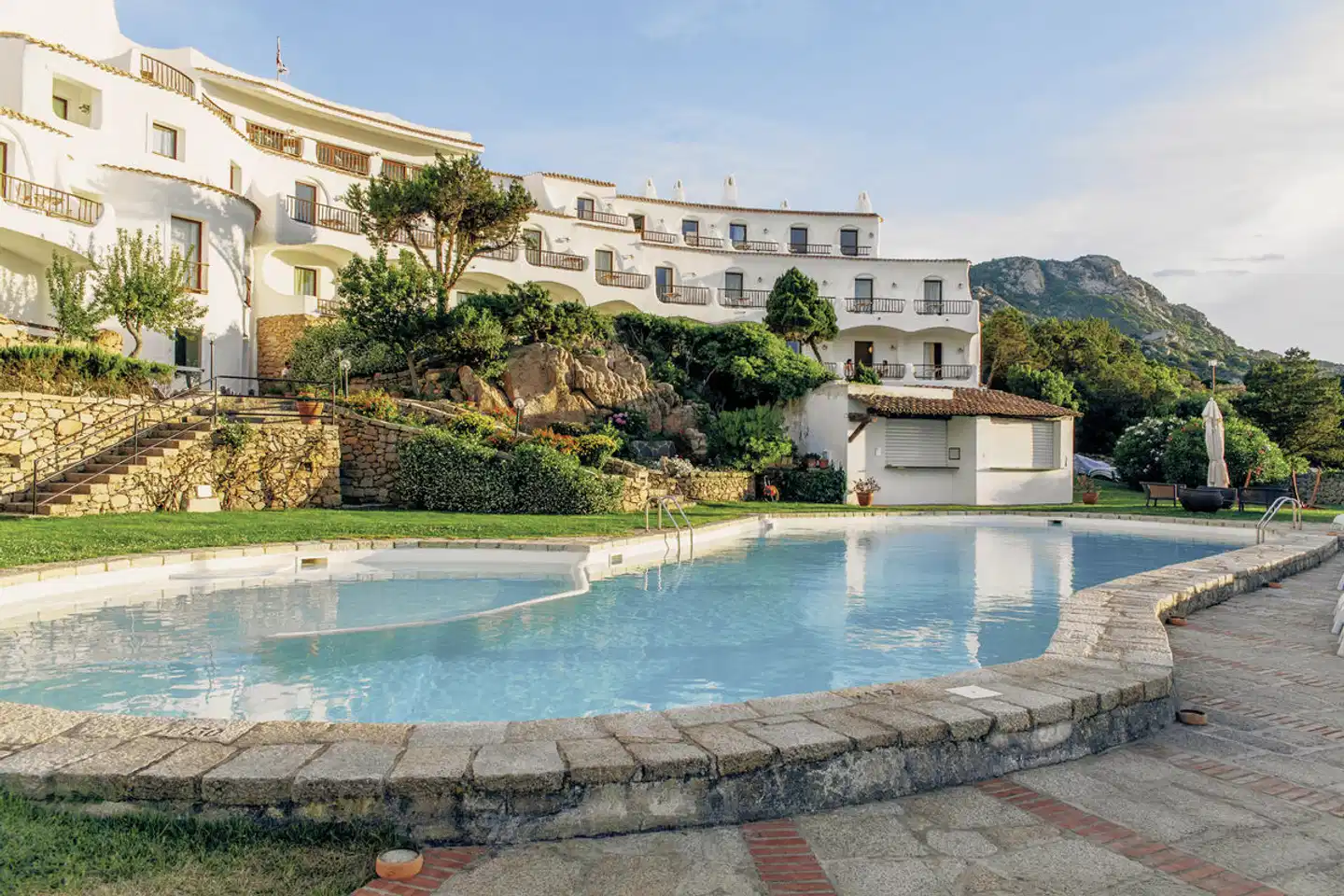 Luci di la Muntagna Pool