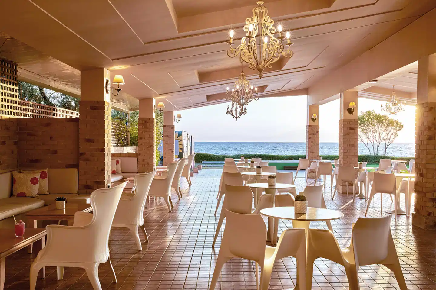 Istion Club Restaurant