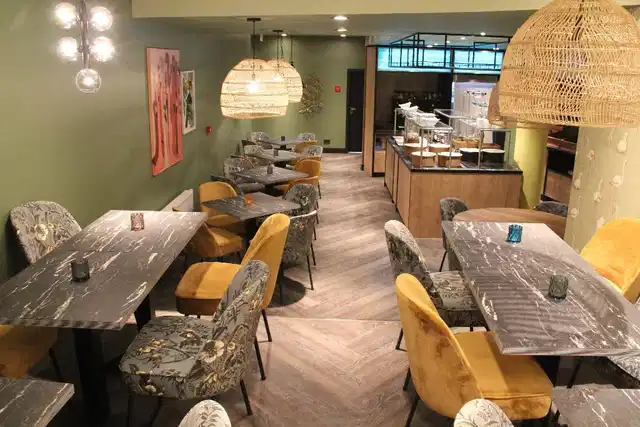 Leonardo Hotel Antwerp Bar