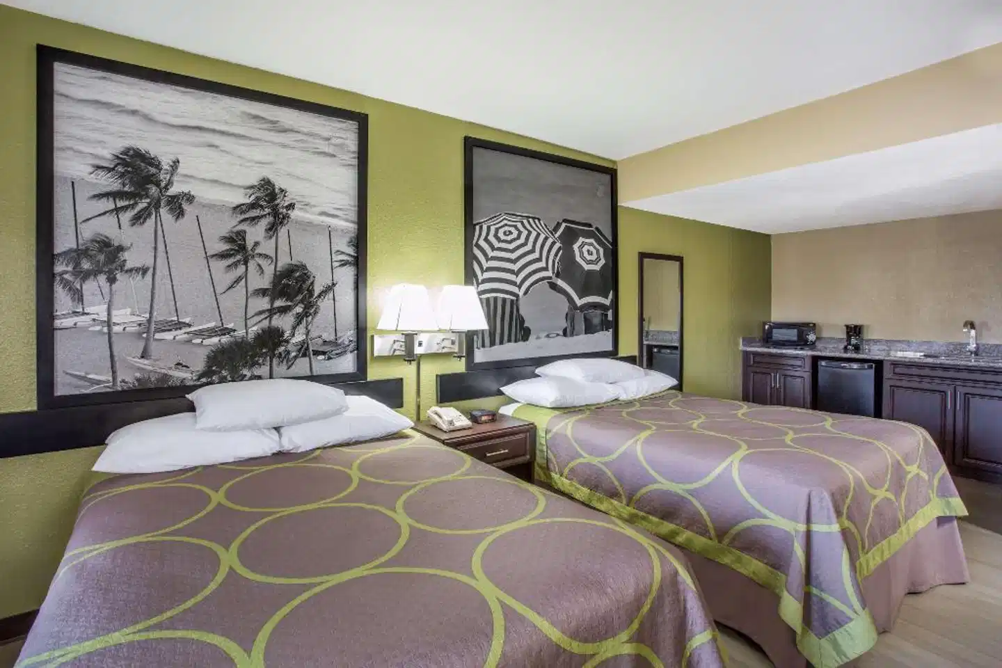 Super 8 by Wyndham Sarasota Near Siesta Key Wohnbeispiel