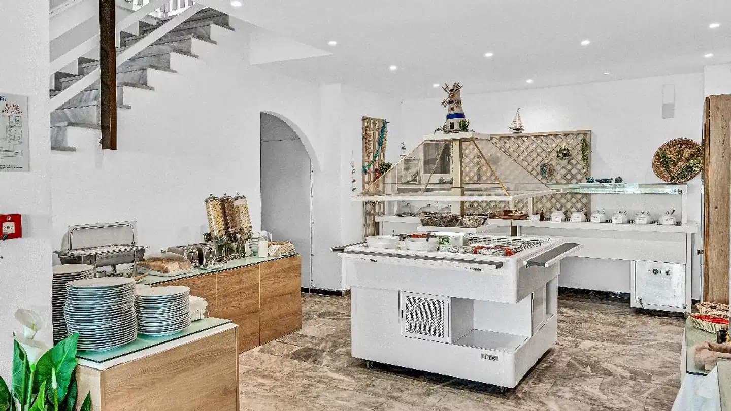 Almare Beach Hotel Badezimmer