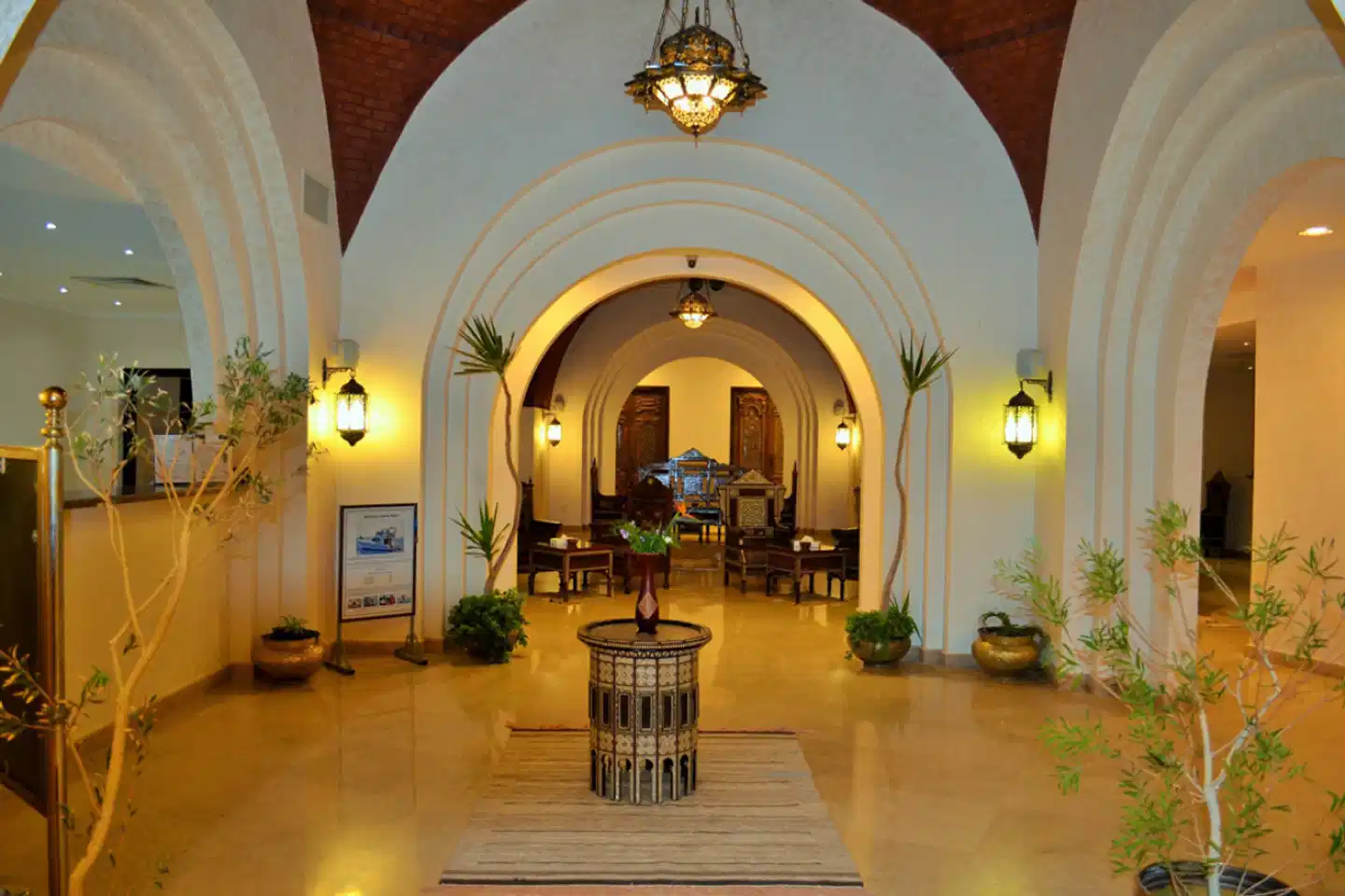 Rohanou Beach Resort Lobby