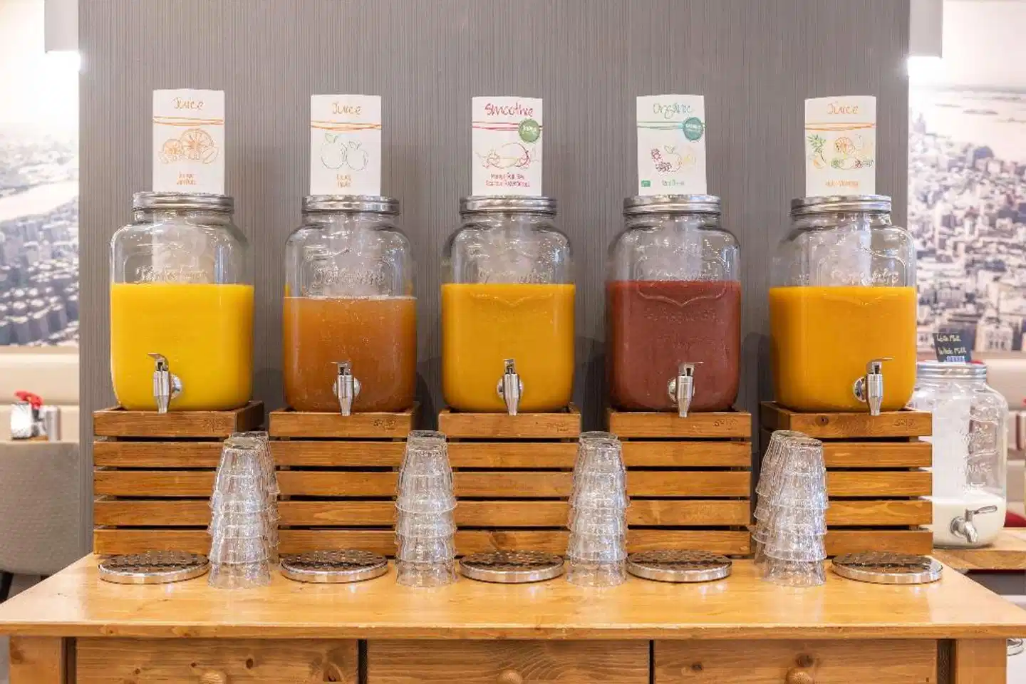 Ramada The Hague Scheveningen Lobby