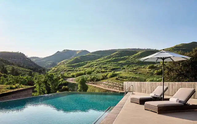 The Lodge at Blue Sky, Auberge Collection Pool