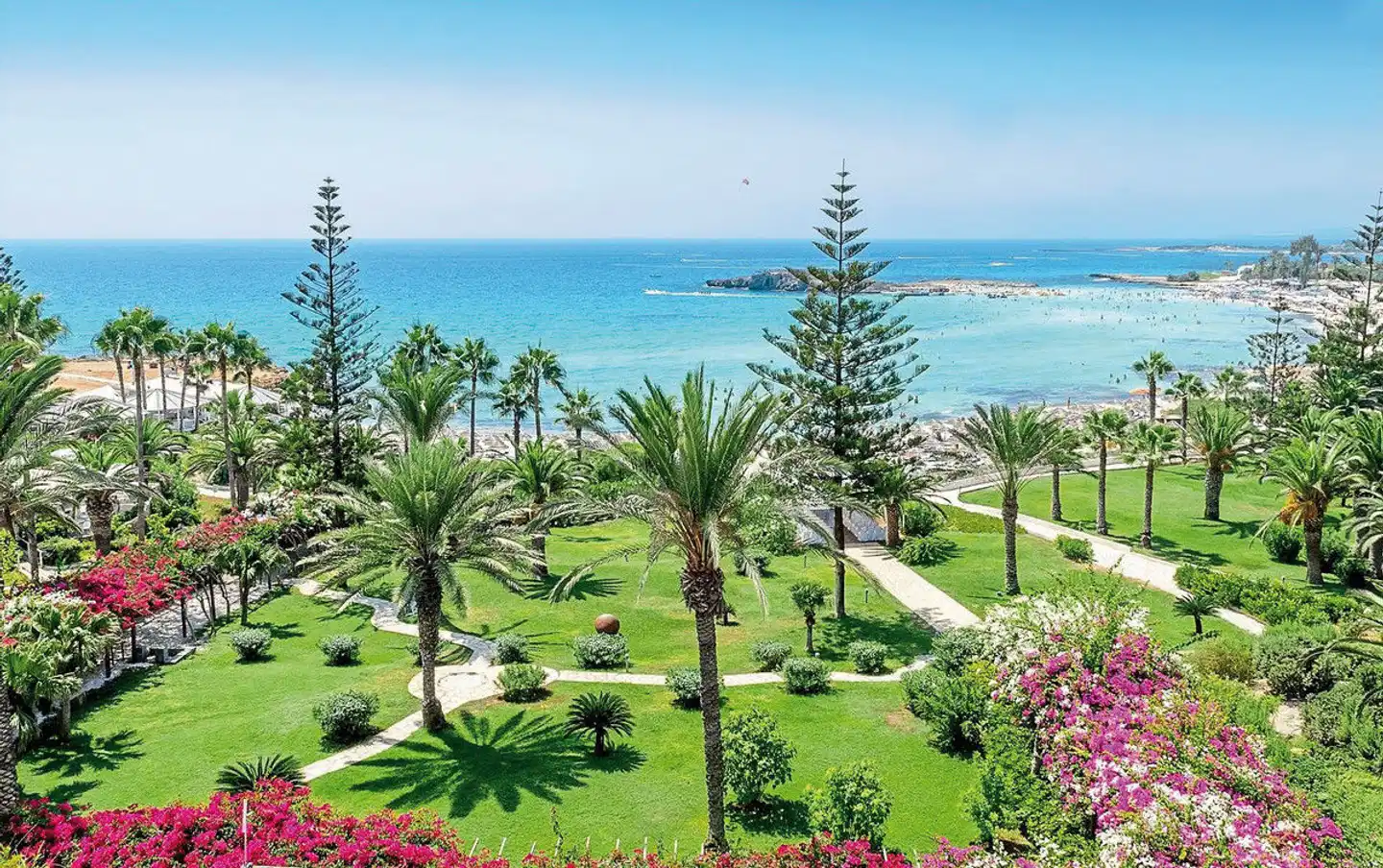 Nissi Beach Resort Garten