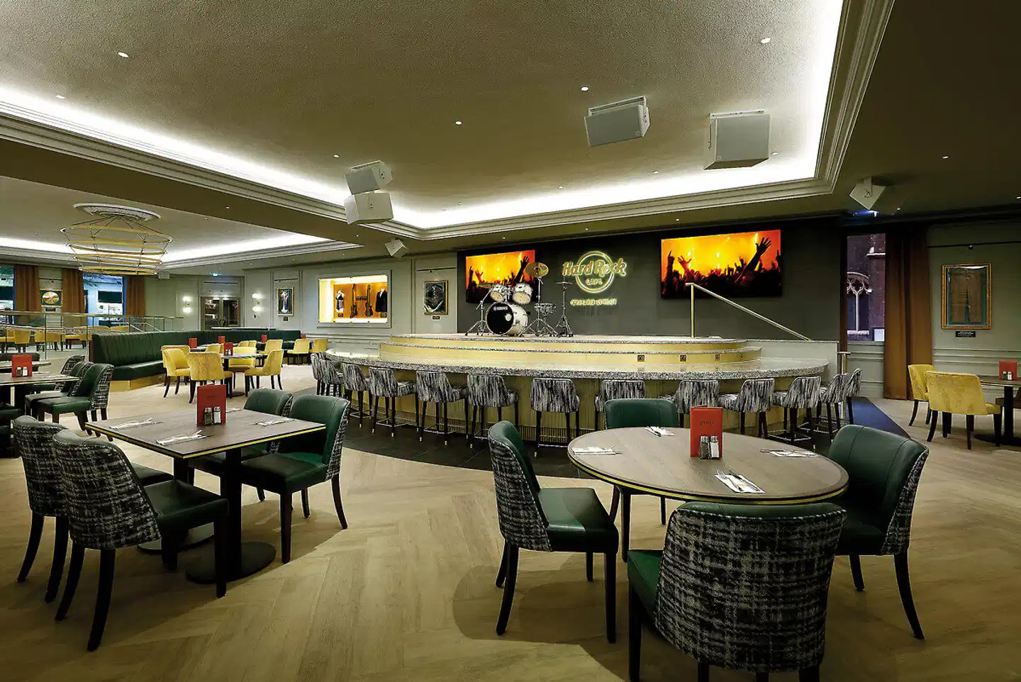 The Cumberland Hotel Bar