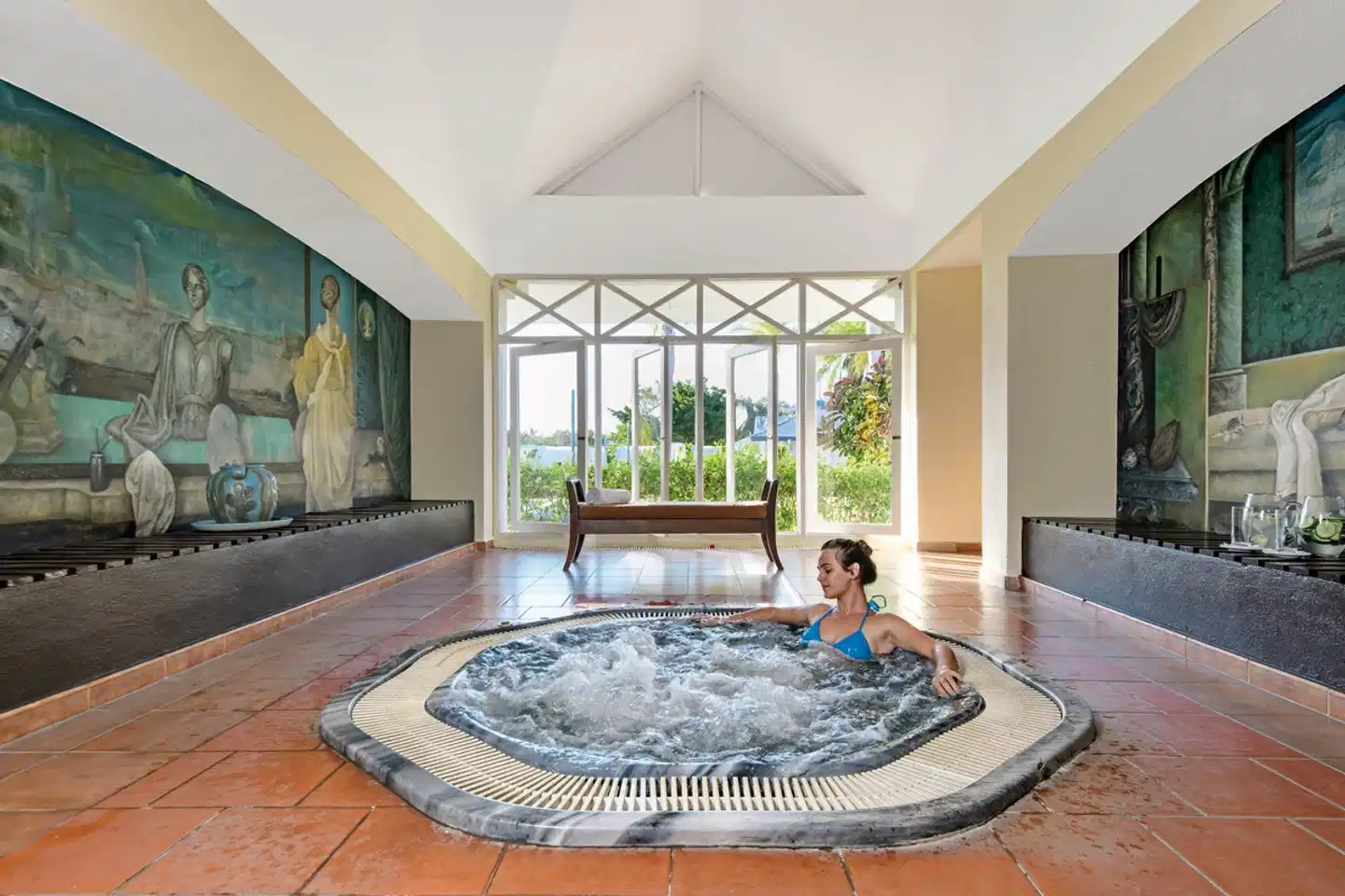 Aston Costa Verde Hallenbad