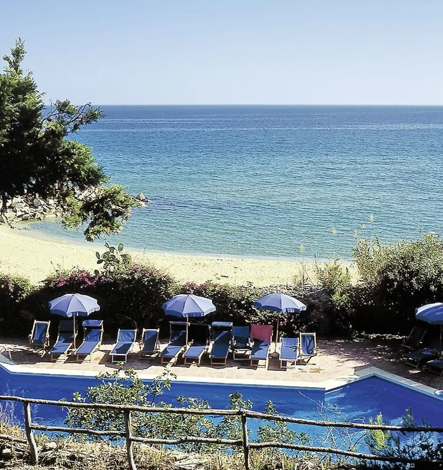 Palazzo Belmonte Pool