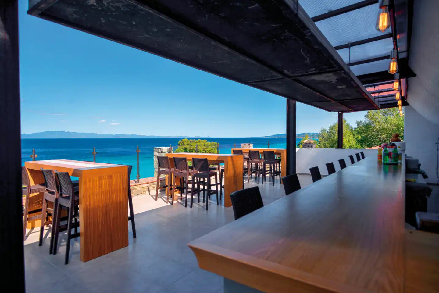 Canvas by Mitsis Alexander the Great Beach Terrasse