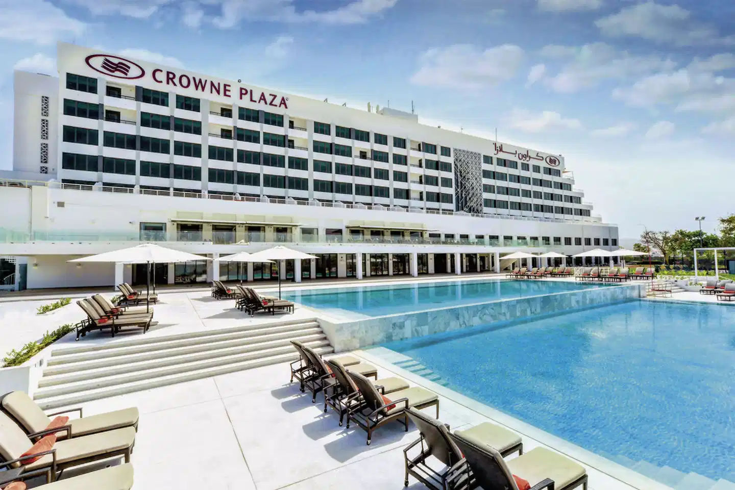Crowne Plaza Muscat Pool