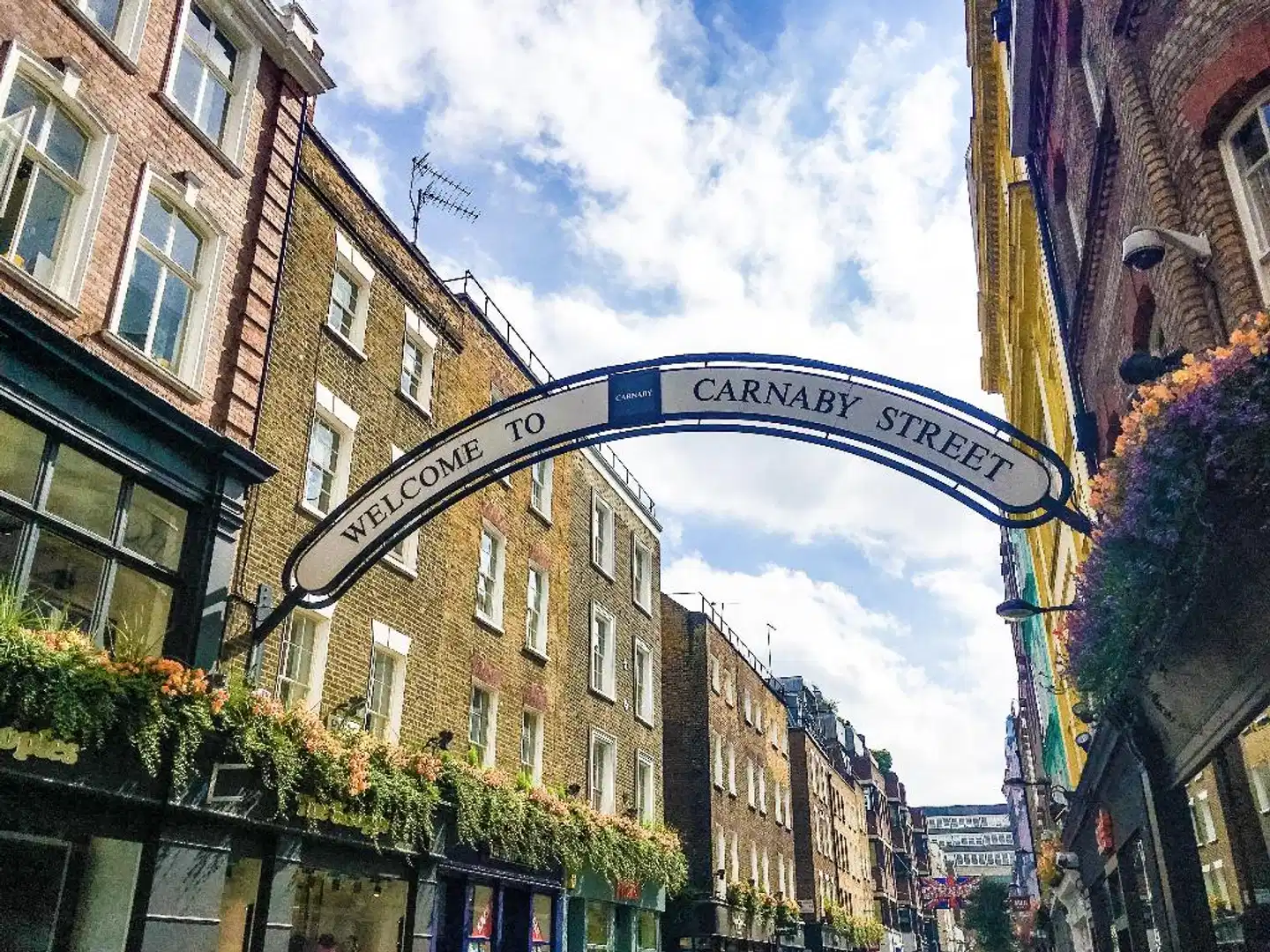 Holiday Inn Express London - City Aussenansicht