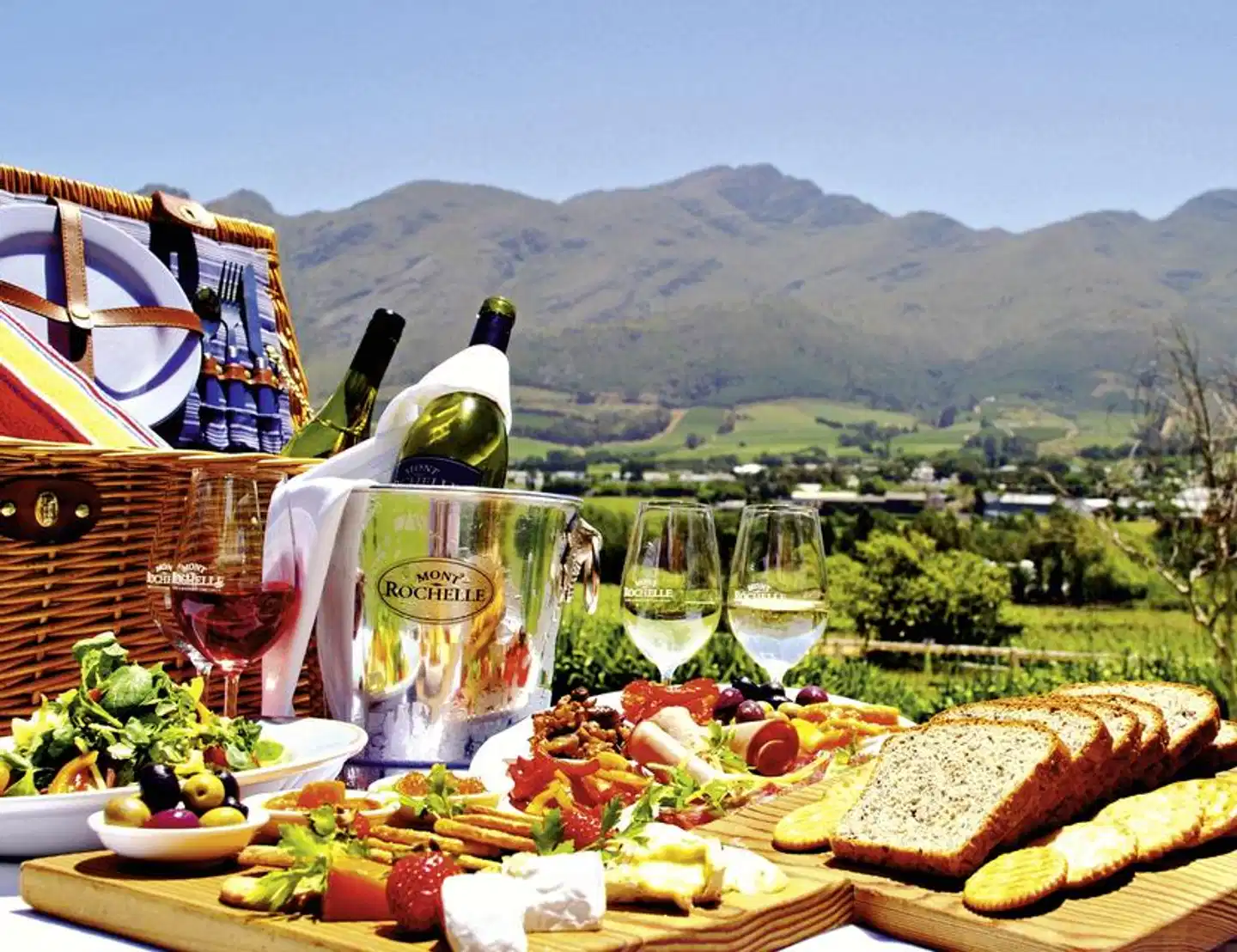 Mont Rochelle Hotel & Mountain Vineyard Terrasse